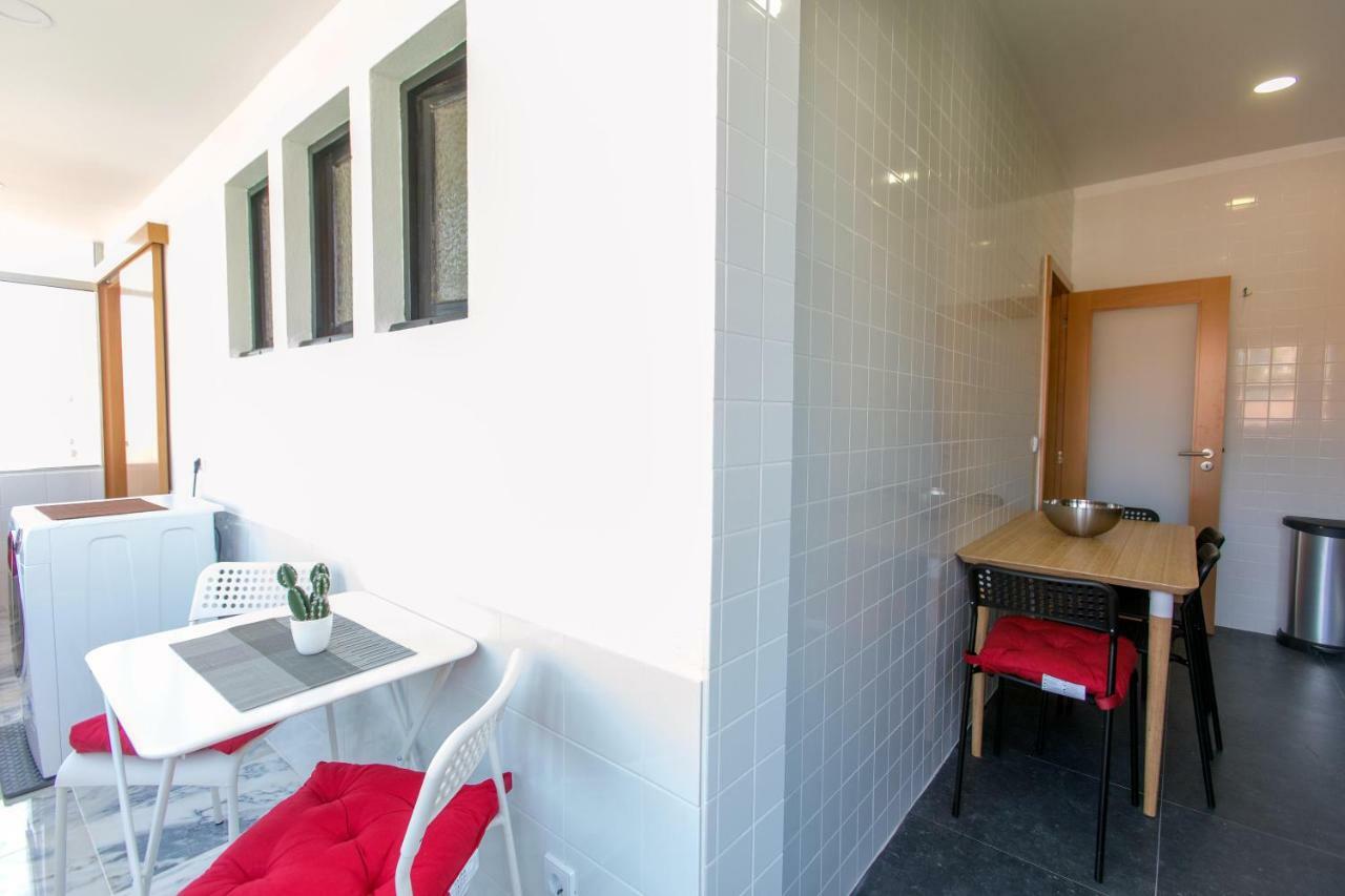 Friends & Family Tree Apartamento Porto Exterior foto